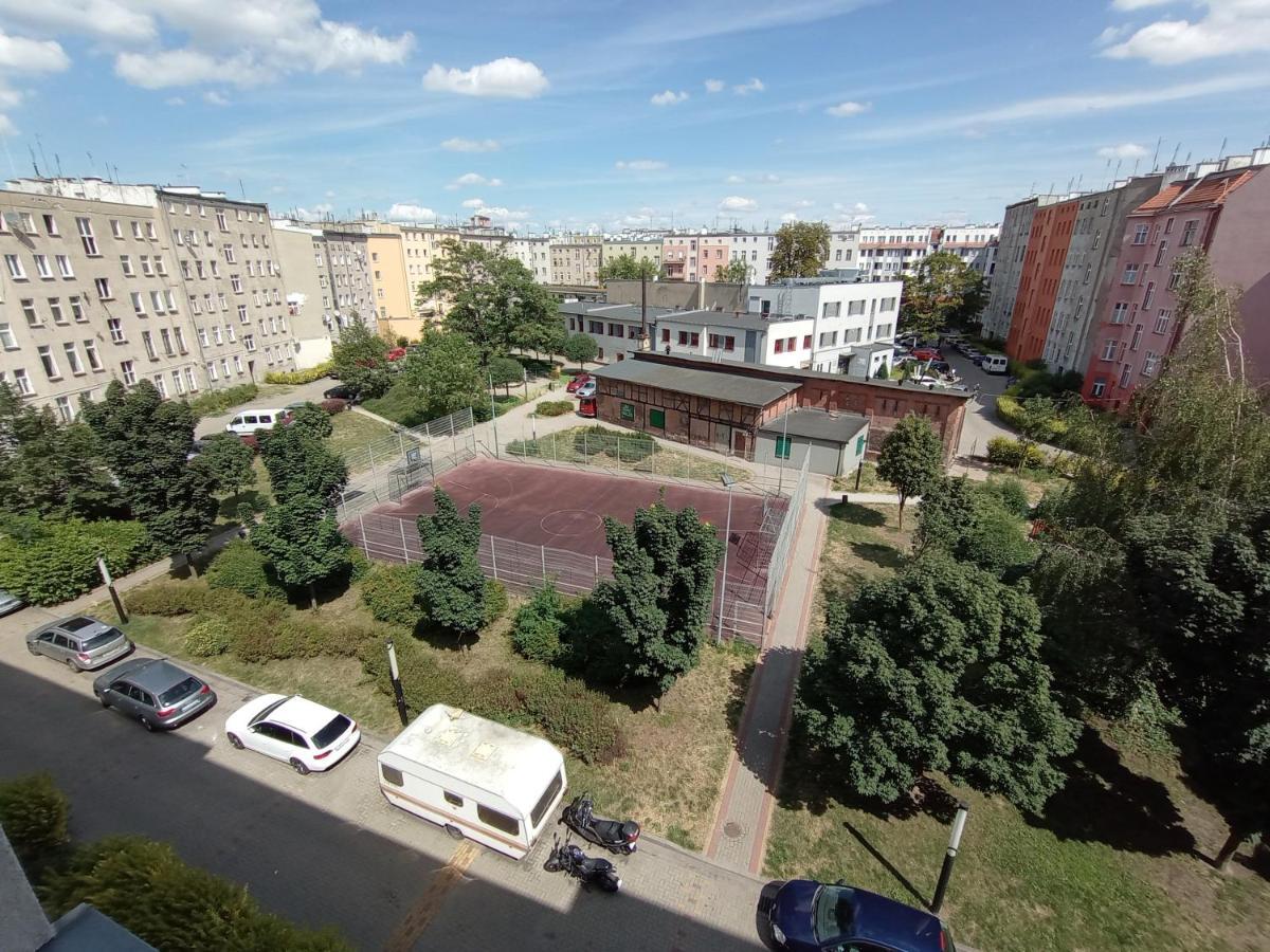 Apartament Venge: Family-Friendly Air-Conditioned Flat with Netflix Wroclaw Exterior photo
